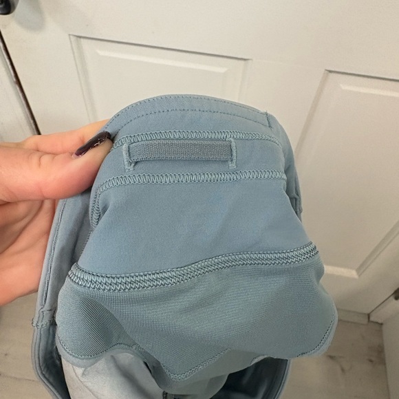 lululemon Speed Up Shorts Low Rise Kaleidofloral Blue/Gray Size 2 EUC Athletic - Picture 9 of 14